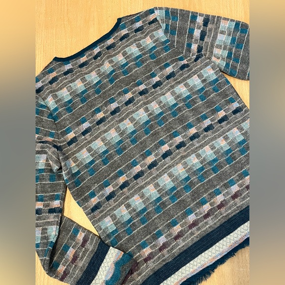 Sol Alpaca Cardigan - Picture 6 of 9